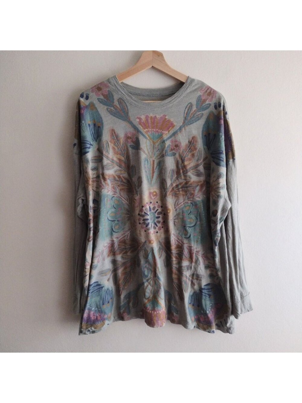 Natural Life Oversize Print Floral Tee OS Gray Cotton Hippie Boho Top Fits S-XL